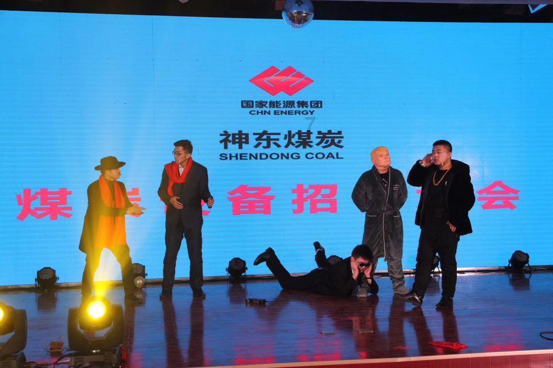 对牛弹琴的反义词是珠联璧合？